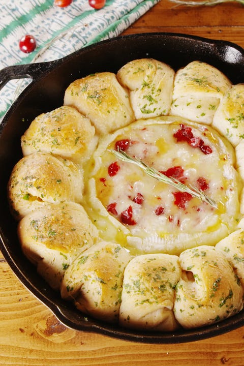 cranberry brie biscuit dip