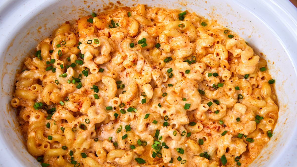 Best Slow-Cooker Mac & Cheese - How to Make Mac & Cheese In A