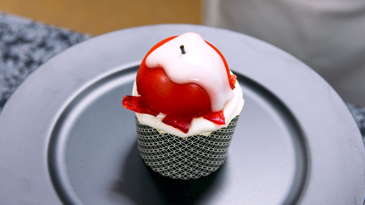 preview for Disney's Poison Apple Cupcakes Are Too Tempting To Resist