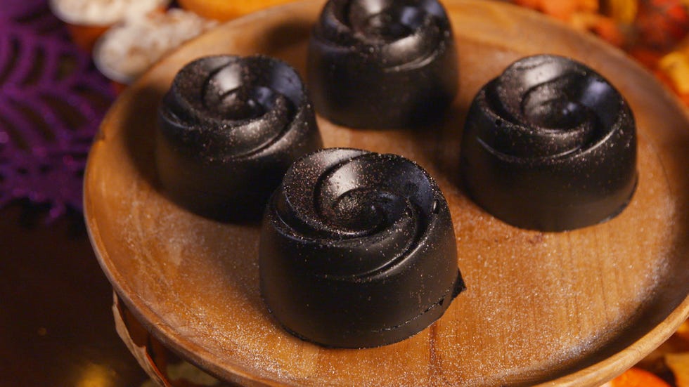 Food, Chocolate, Bonbon, Praline, Cuisine, Confectionery, Dessert, Dish, Chocolate truffle, Ganache, 