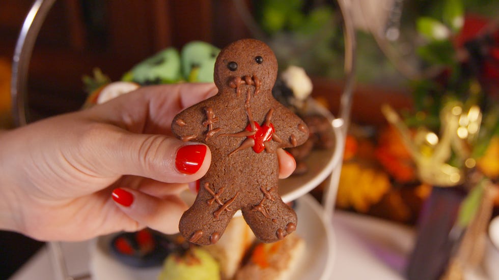 Gingerbread, Food, Dessert, Lebkuchen, Toy, Figurine, Finger food, Miniature, Baked goods, Snack, 