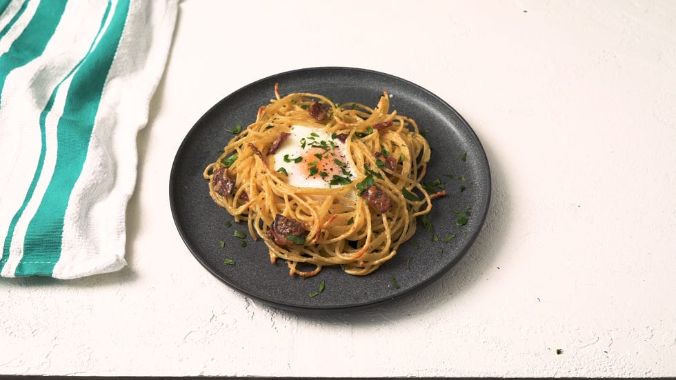 Best Egg In Carbonara Recipe How To Make Egg In Carbonara