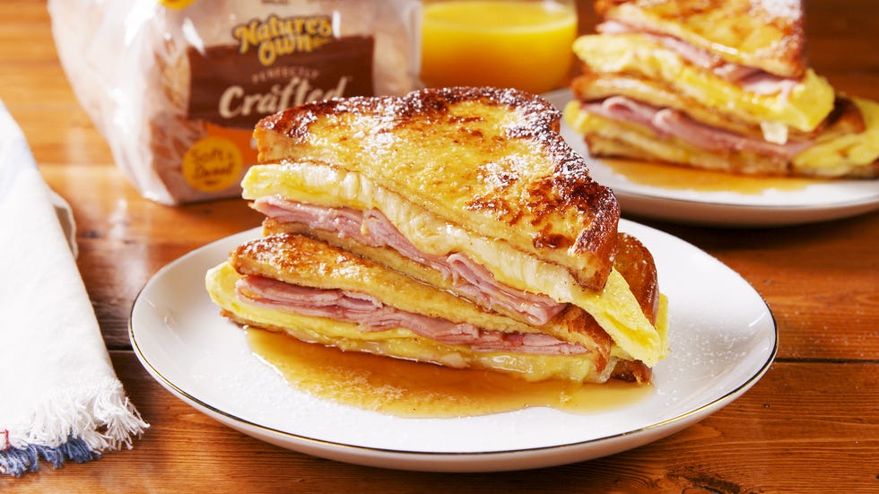 french toast breakfast sandwiches