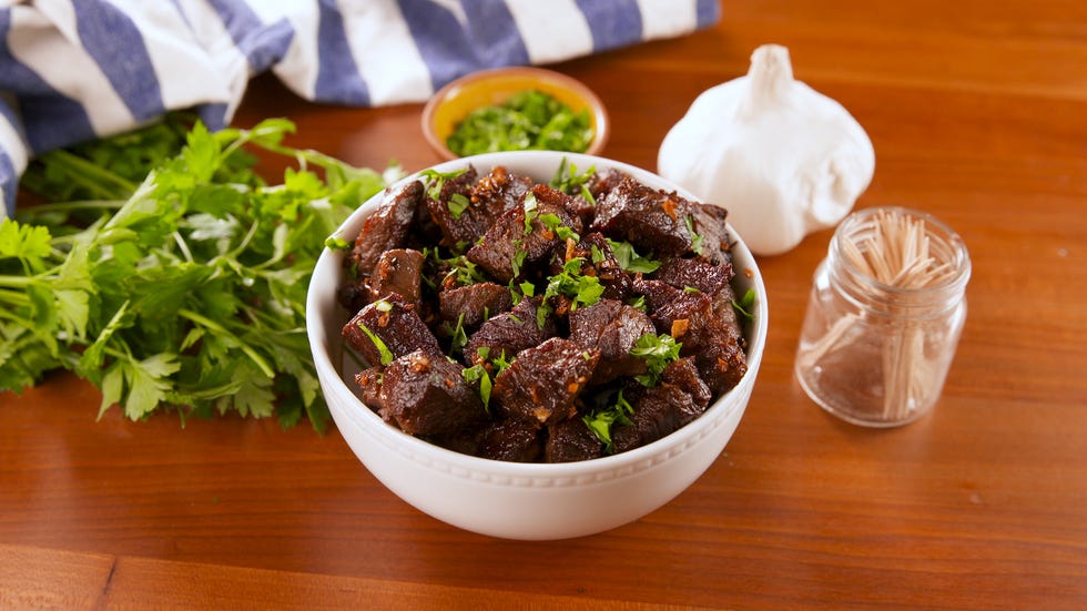 Garlic Butter Steak Bites — Delish.com