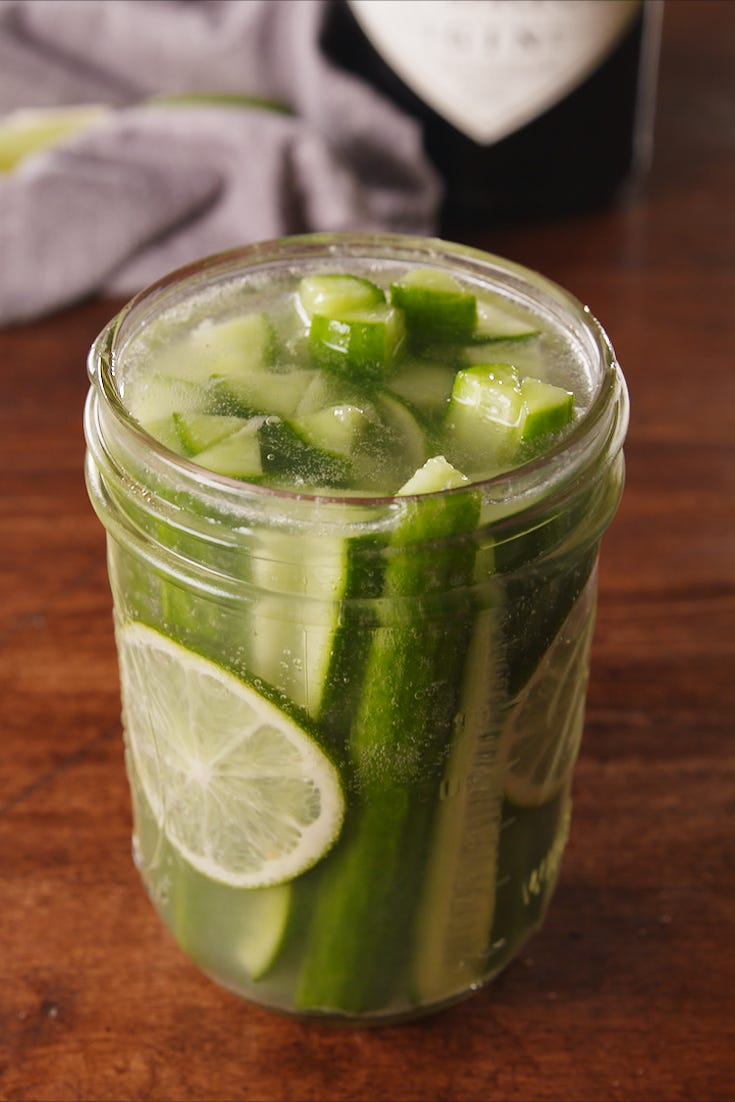 Food, Drink, Cucumber, Ingredient, Vegetable juice, Caipirinha, Plant, Juice, Limonana, Limeade, 