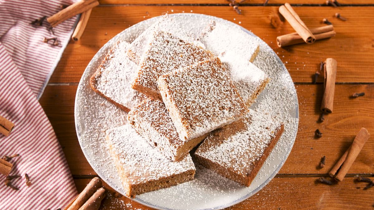 preview for Gingerbread Blondies Are A New Holiday Favorite