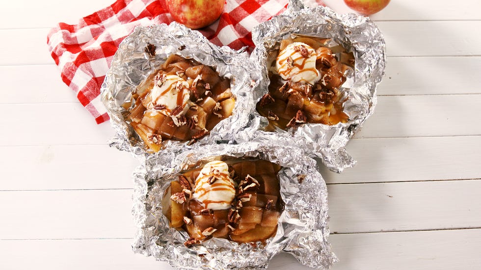 Grilled Apple Pie Foil Packs - Delish.com