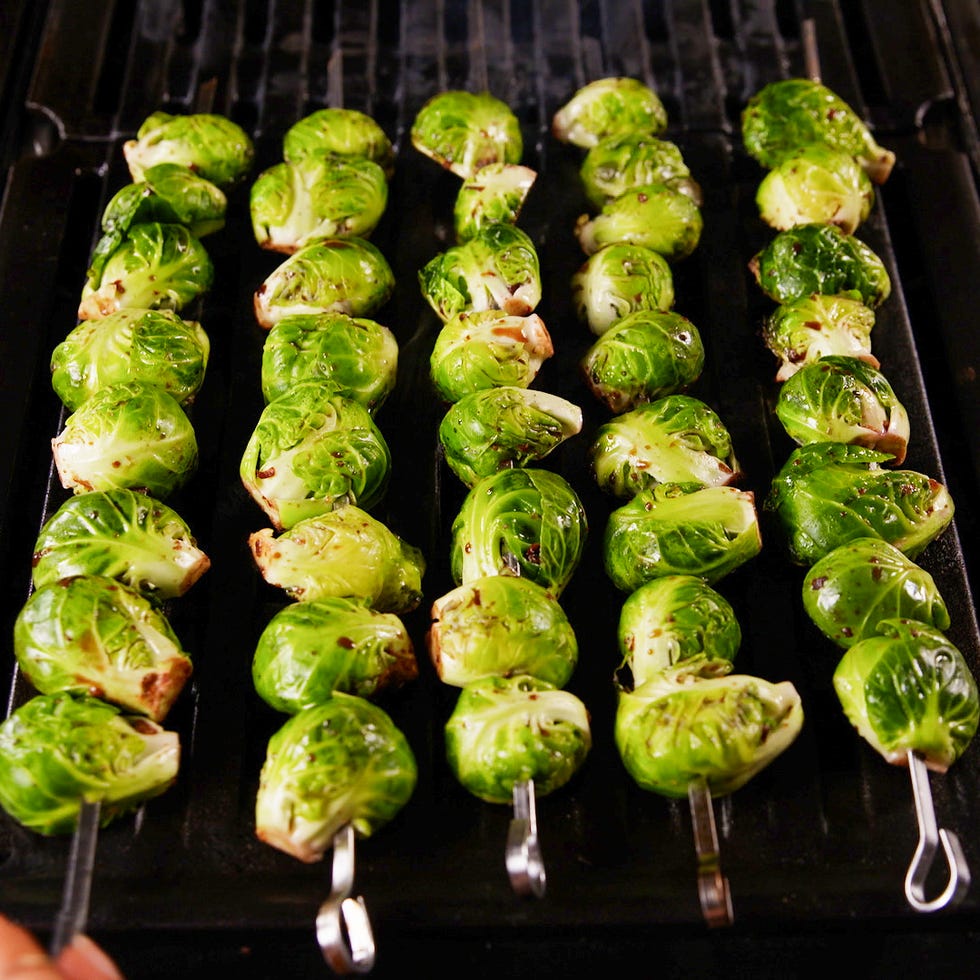 grilling brussels sprouts skewers