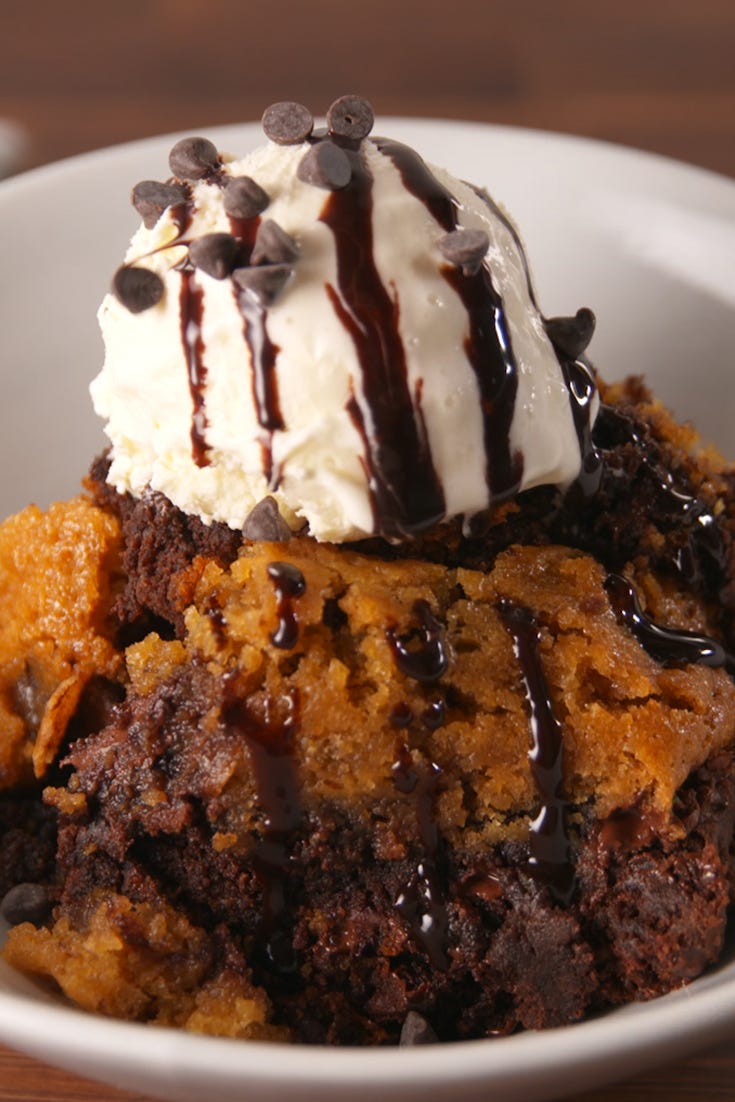 Dish, Food, Cuisine, Frozen dessert, Sundae, Ingredient, Ice cream, Dessert, Cream, Whipped cream, 