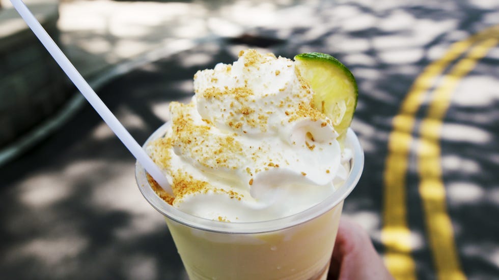 Food, Milkshake, Dish, Cuisine, Dessert, Ingredient, Whipped cream, Drink, Bombardino, Cream, 
