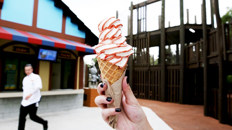 Ice cream, Soft Serve Ice Creams, Dondurma, Ice cream cone, Frozen dessert, Gelato, Food, Dessert, Dairy, Sorbetes, 
