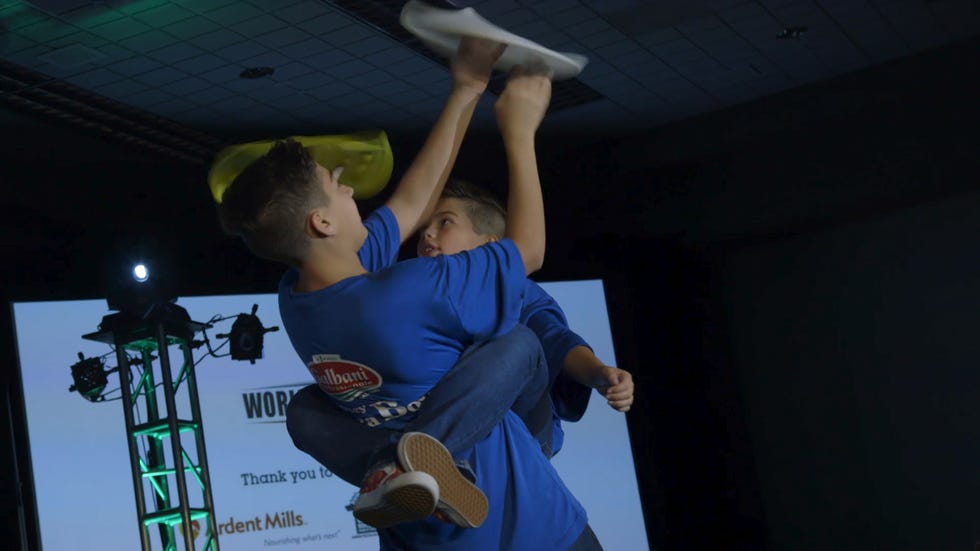 Adventure, Recreation, Acrobatics, Competition event, Performance, 