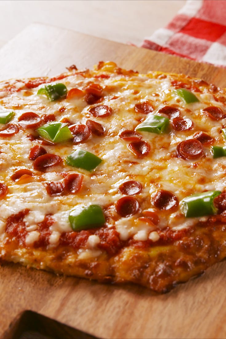 Low-Carb Breakfast Pizza vertical