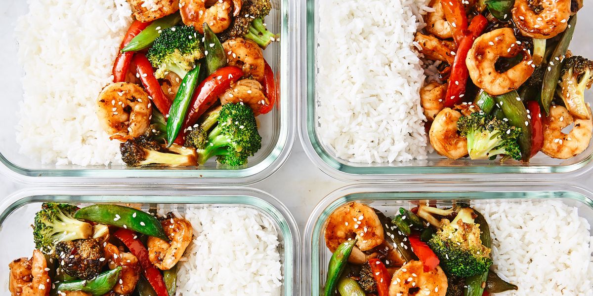 https://hips.hearstapps.com/hmg-prod/images/delish-meal-prep-containers-1545260289.jpg?crop=1.00xw:0.889xh;0,0.0484xh&resize=1200:*
