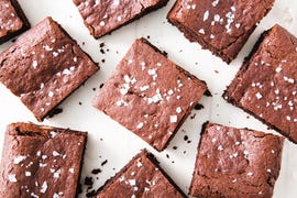 Food, Chocolate brownie, Dish, Snack cake, Fudge, Cuisine, Dessert, Baked goods, Chocolate, Confectionery, 