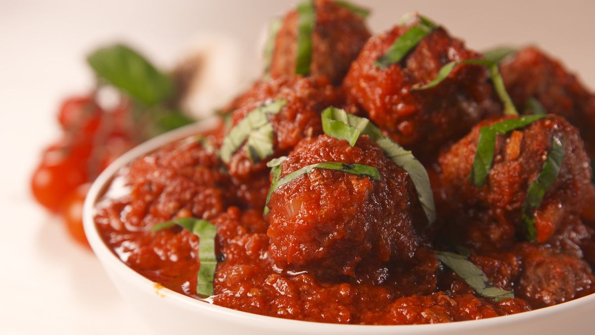 preview for Embrace Your Inner Caveman And Make Paleo Meatballs