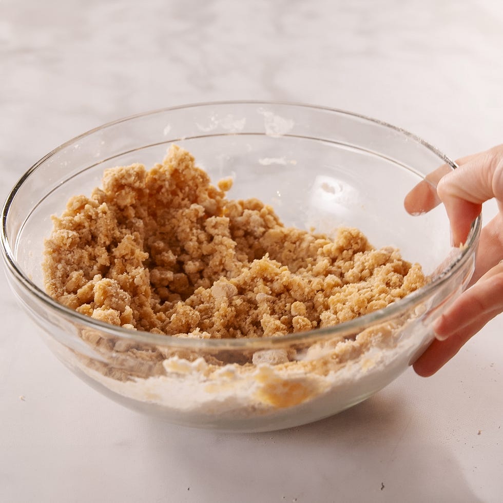 peach crumble