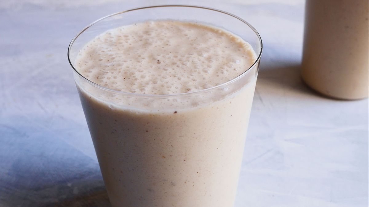 preview for This Peanut Butter Banana Smoothie Is Super Flexible
