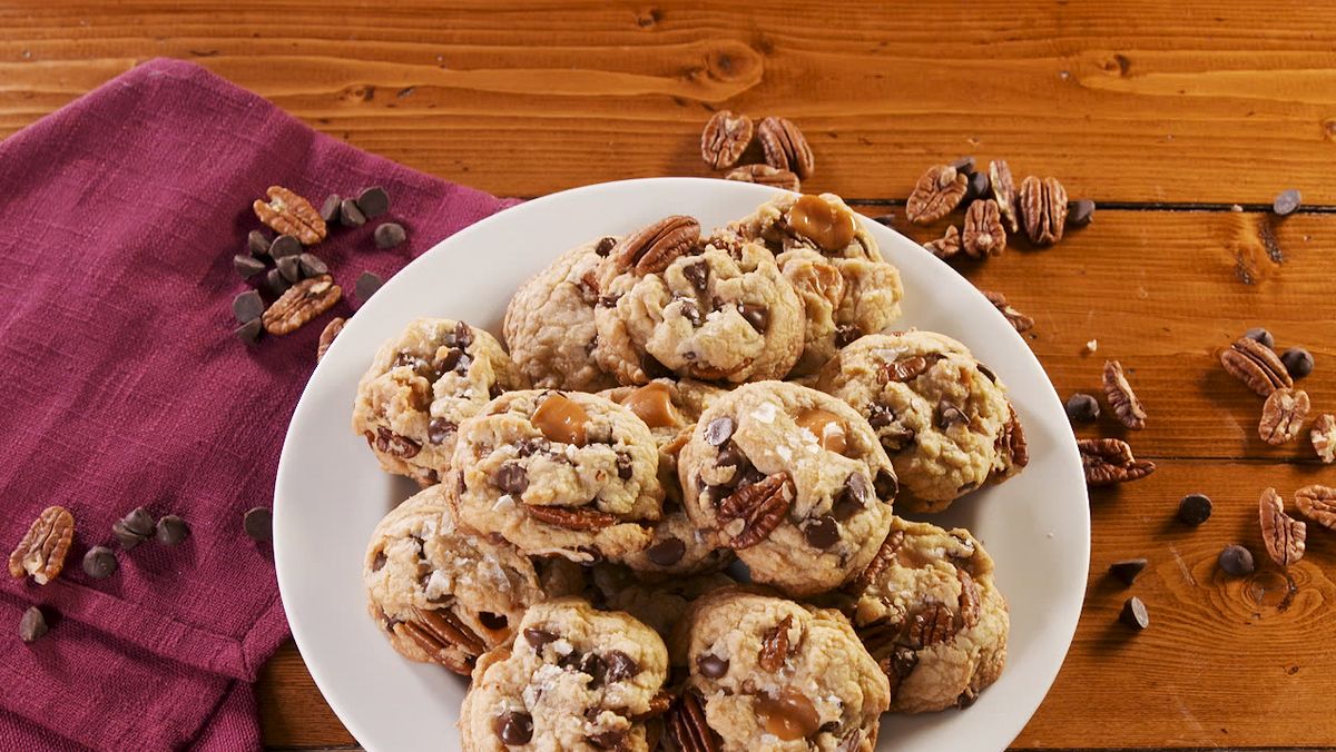 preview for Pecan Pie Chocolate Chip Cookies Are The World's Greatest Combo