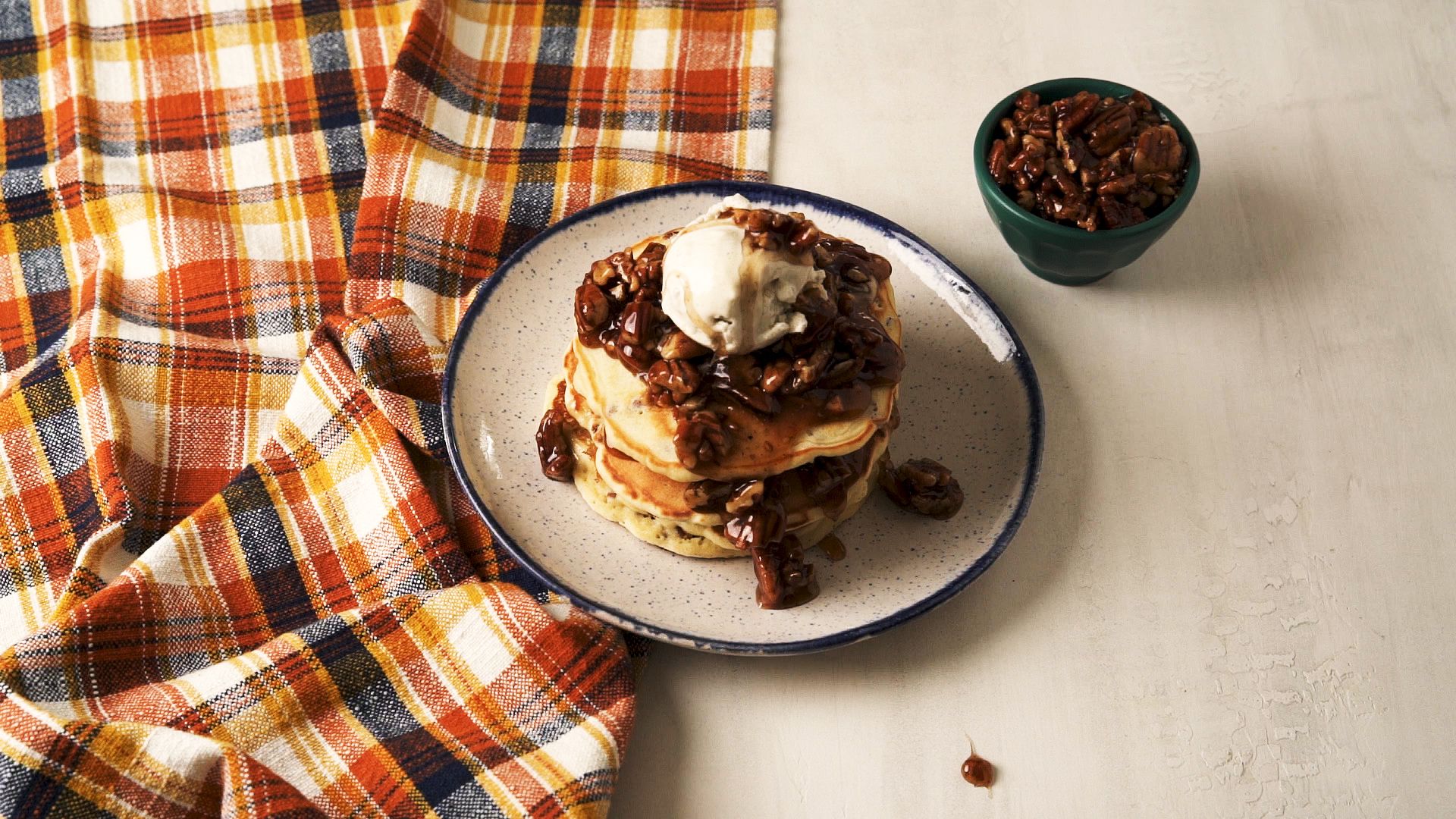 Best Pecan Pie Bake Off - The Pancake Princess