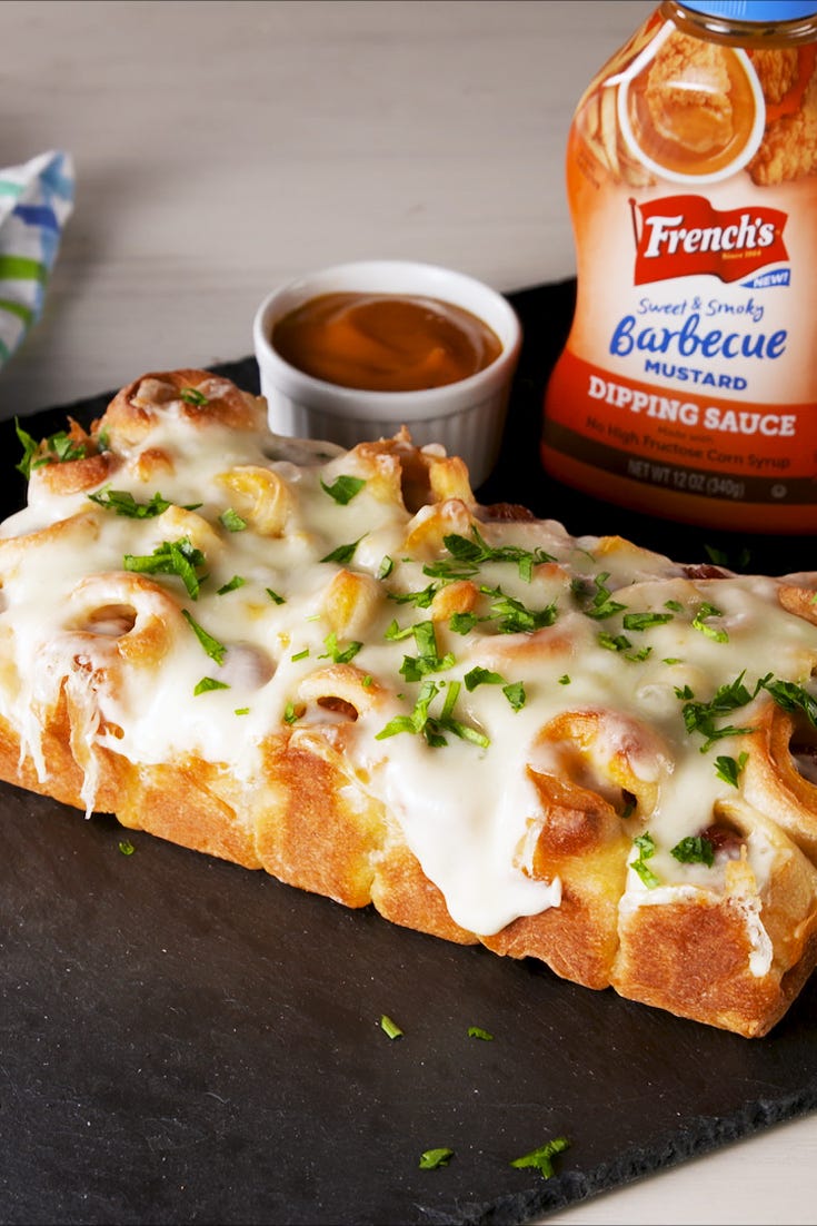 Pigs In A Blanket Pull Apart Bread - Delish.com