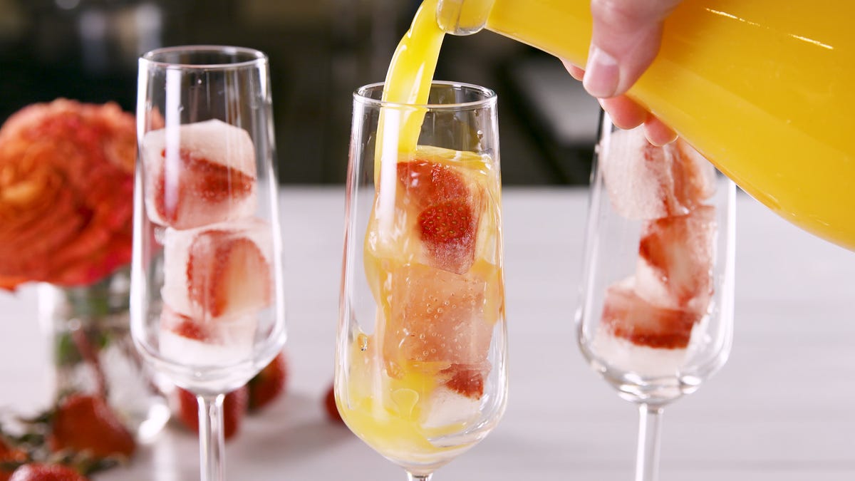 Best Prosecco Ice Cubes Recipe - How to Make Prosecco Ice Cubes