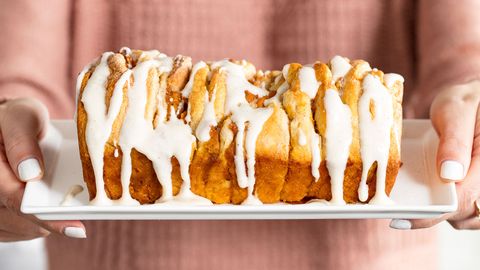 preview for Even Pumpkin Haters Can't Resist This Pumpkin Spice Pull-Apart Bread!