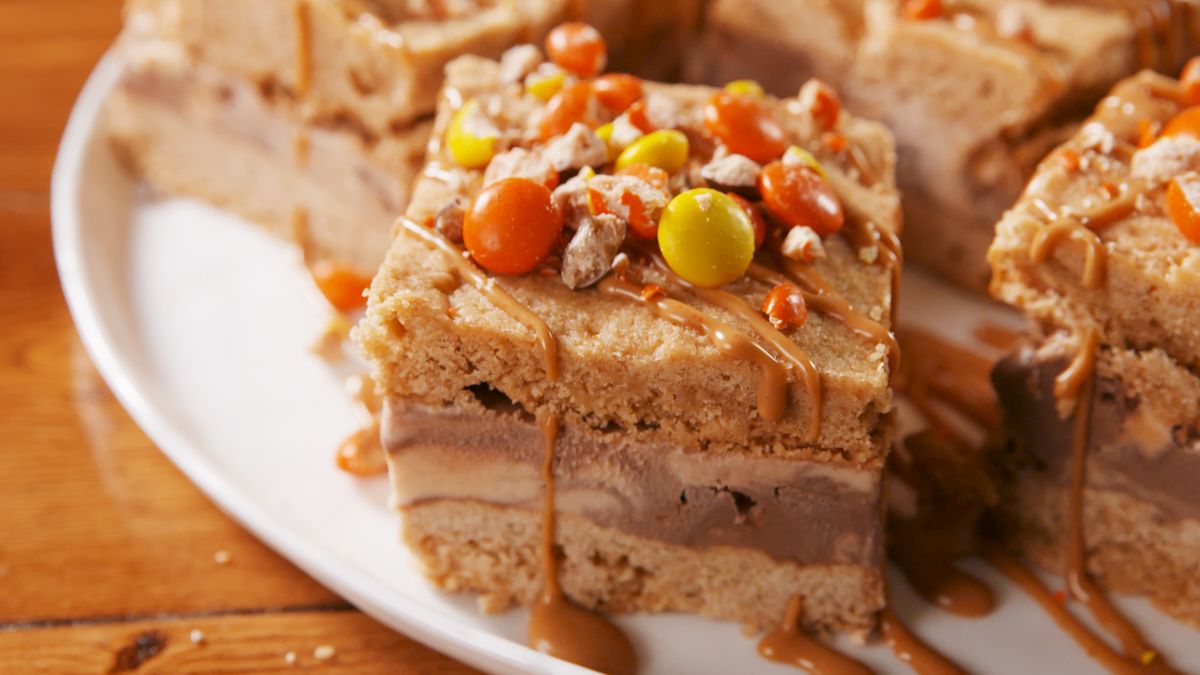 preview for Reese's Lovers Will Melt Over Triple PB Ice Cream Sandwiches
