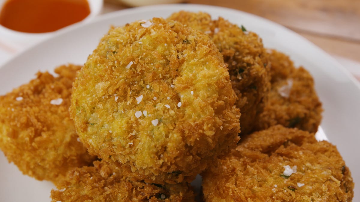 Best Salmon Croquettes Recipe — How To Make Salmon Croquettes
