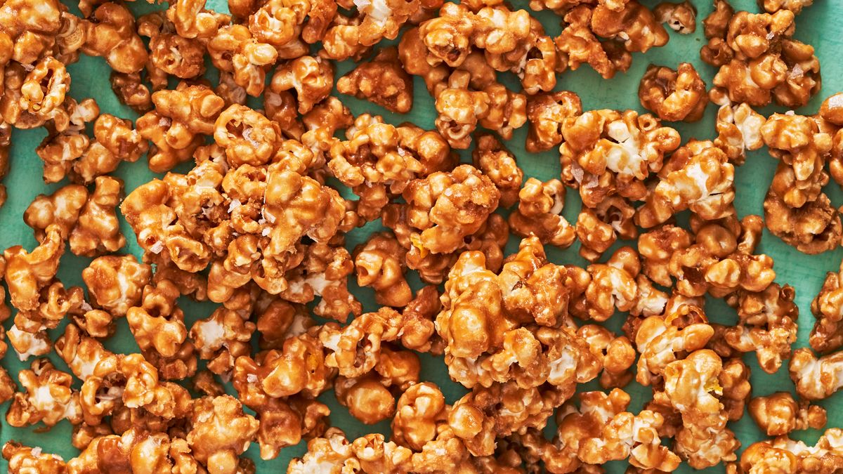 Best Caramel Popcorn Recipe - How to Make Caramel Popcorn