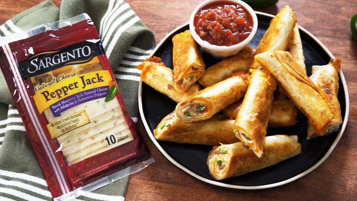 preview for Jalapeño Popper Taquitos Come Together In Just 25 Minutes