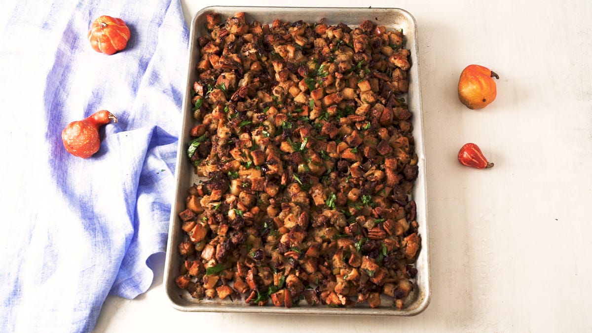 preview for This Sheet Pan Stuffing Makes The CRISPIEST Stuffing Ever