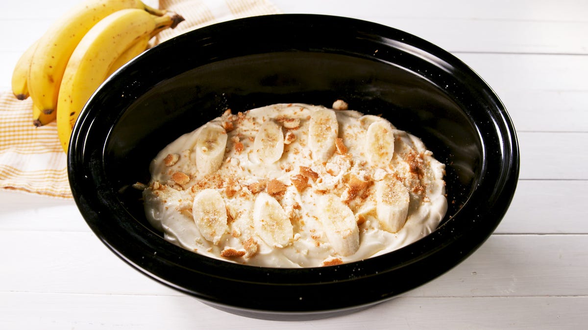 preview for You'll Never Believe This Banana Cake Was "Baked" In A Slow Cooker