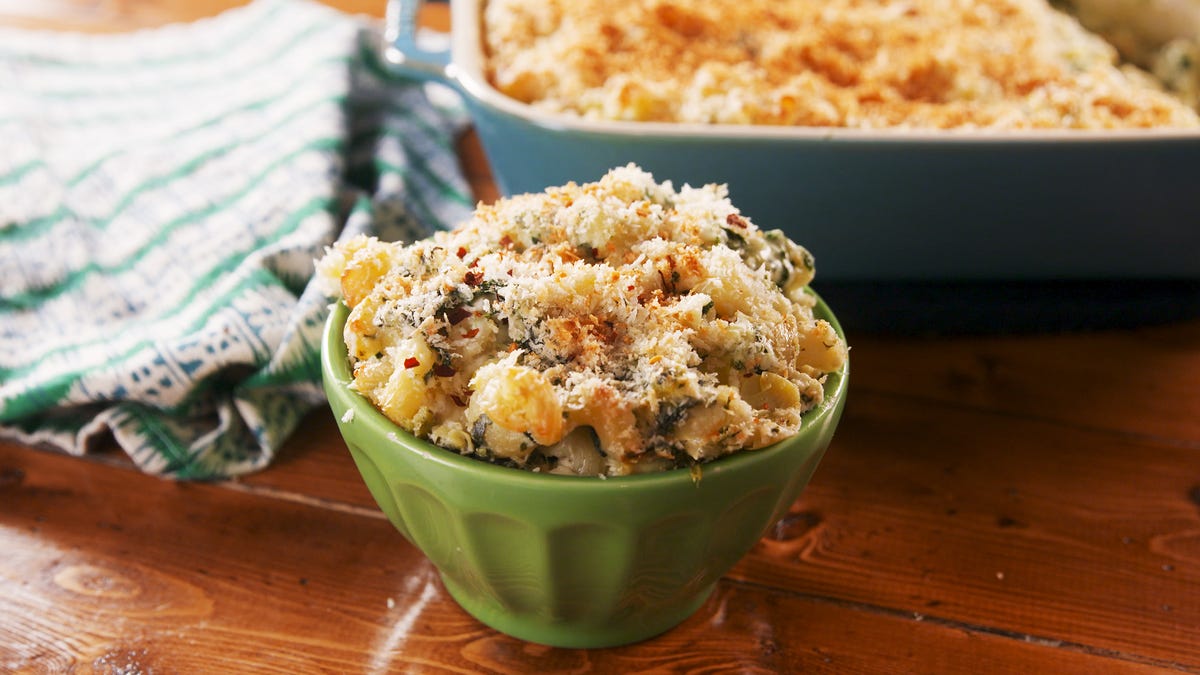 preview for We Never Knew We NEEDED This Spinach Artichoke Mac & Cheese In Our Lives