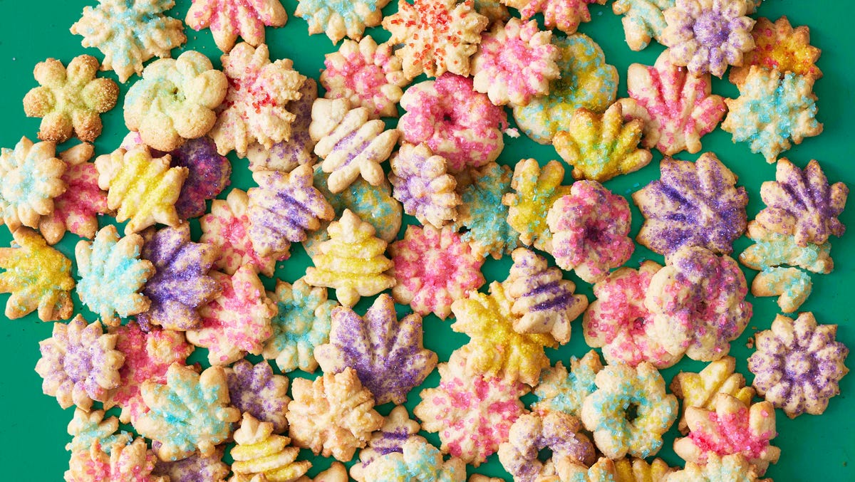 Video player poster image preview for Bourbon-Vanilla Spritz Cookie