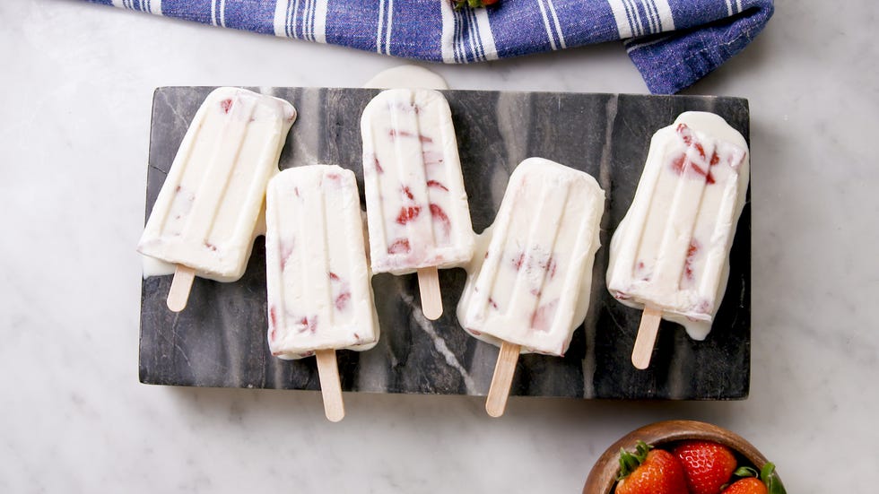 Best Strawberries & Cream Popsicles Recipe - How To Make Strawberries ...