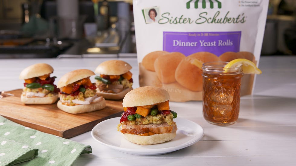 dish, food, hamburger, cuisine, ingredient, fast food, slider, junk food, veggie burger, appetizer,