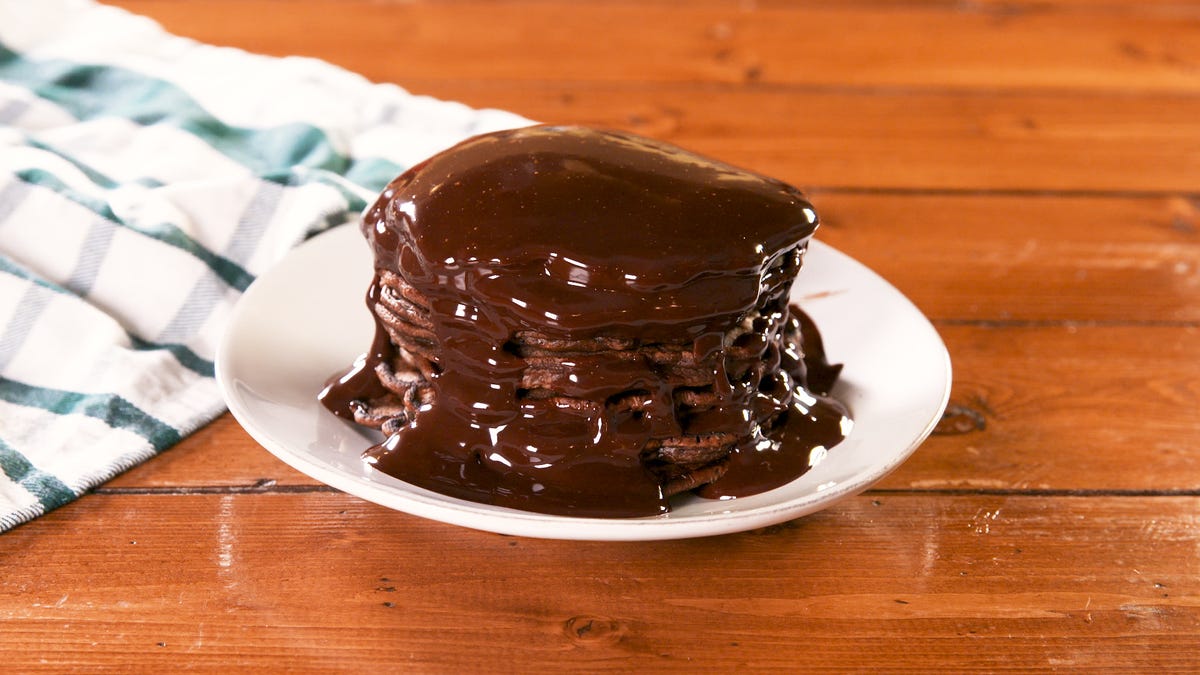 preview for Thin Mint Pancakes Are Even Better Than The Cookies