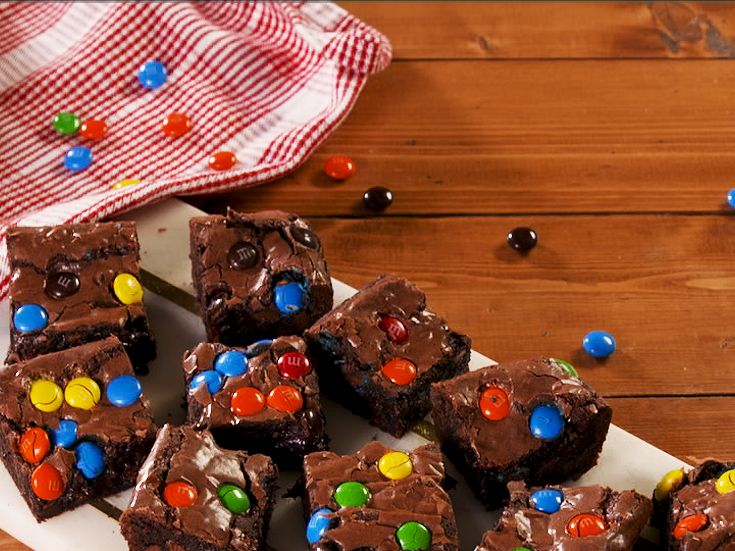 Chocolate Fudge Frosted M&M Brownies - My Messy Kitchen