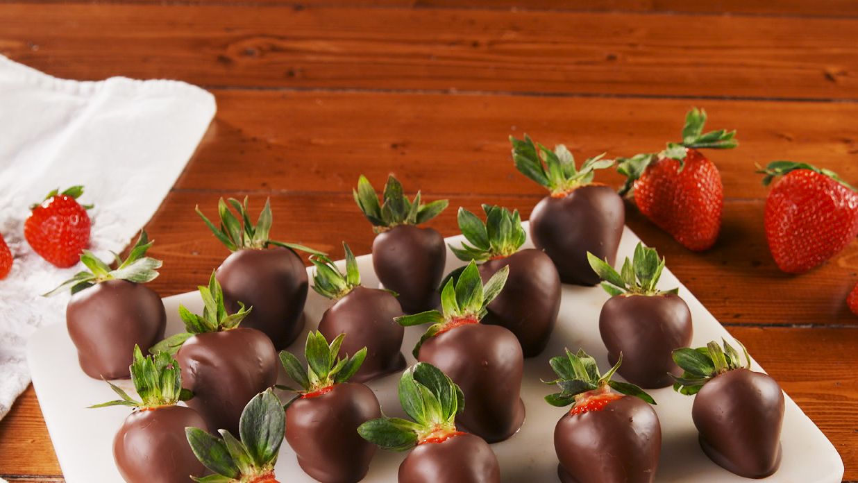 How to get perfect smooth & creamy melted chocolate every time for cho, Chocolate Covered Strawberry