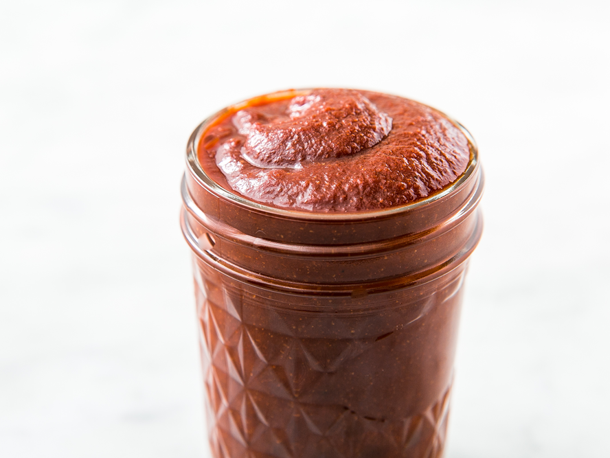 Whole30 BBQ Sauce [2024 Update]: Compliant Brands & Recipes