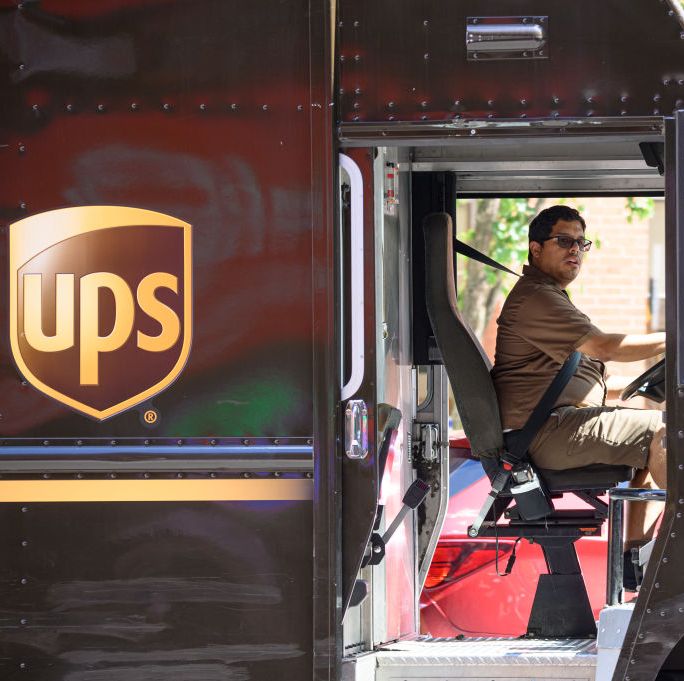 a non bearded ﻿ups driver in new york in august of 2020