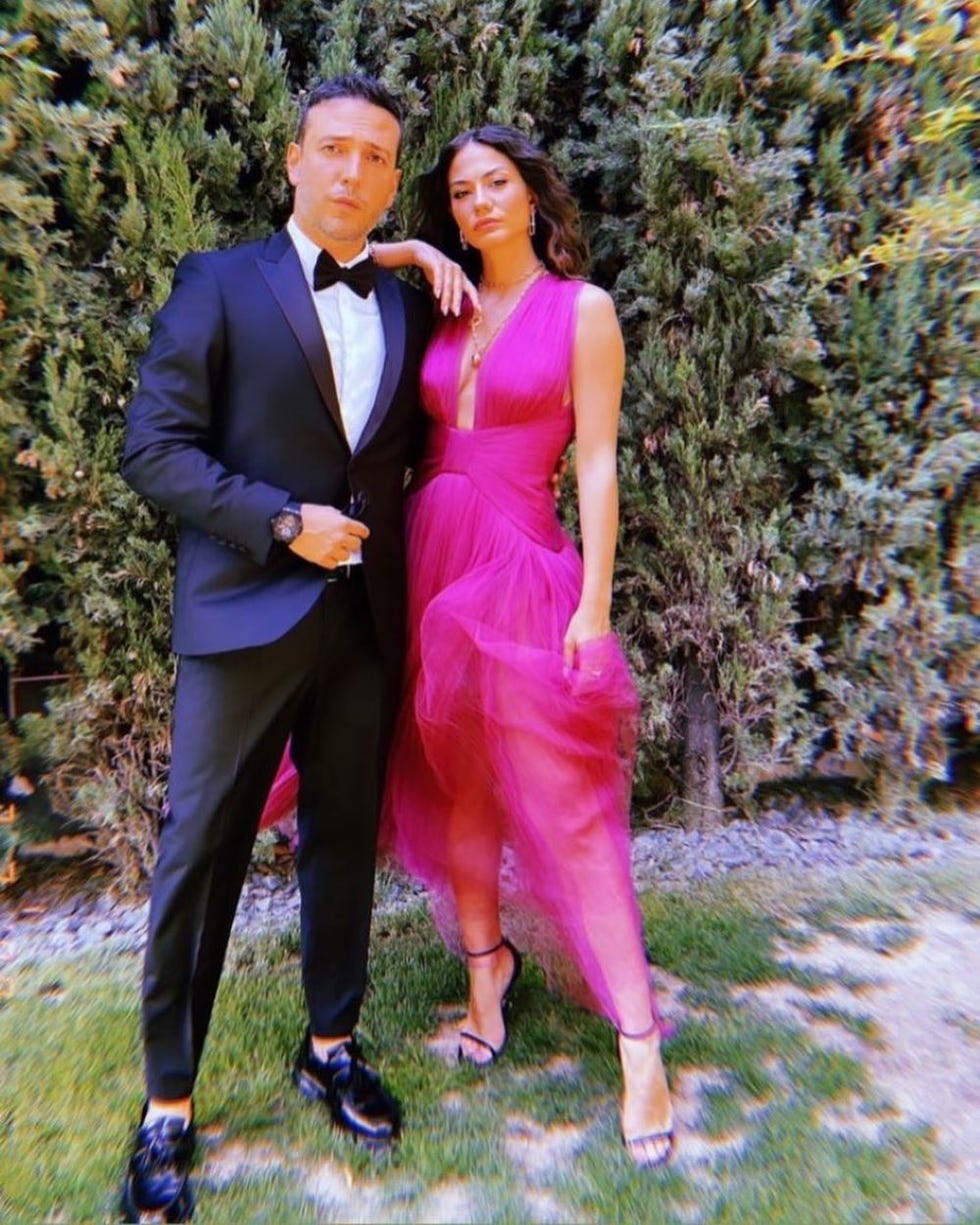 demet ozdemir y oguzhan koc de boda