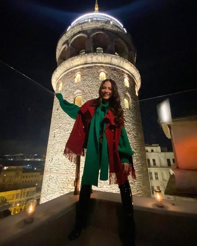 demet ozdemir cumpleaños