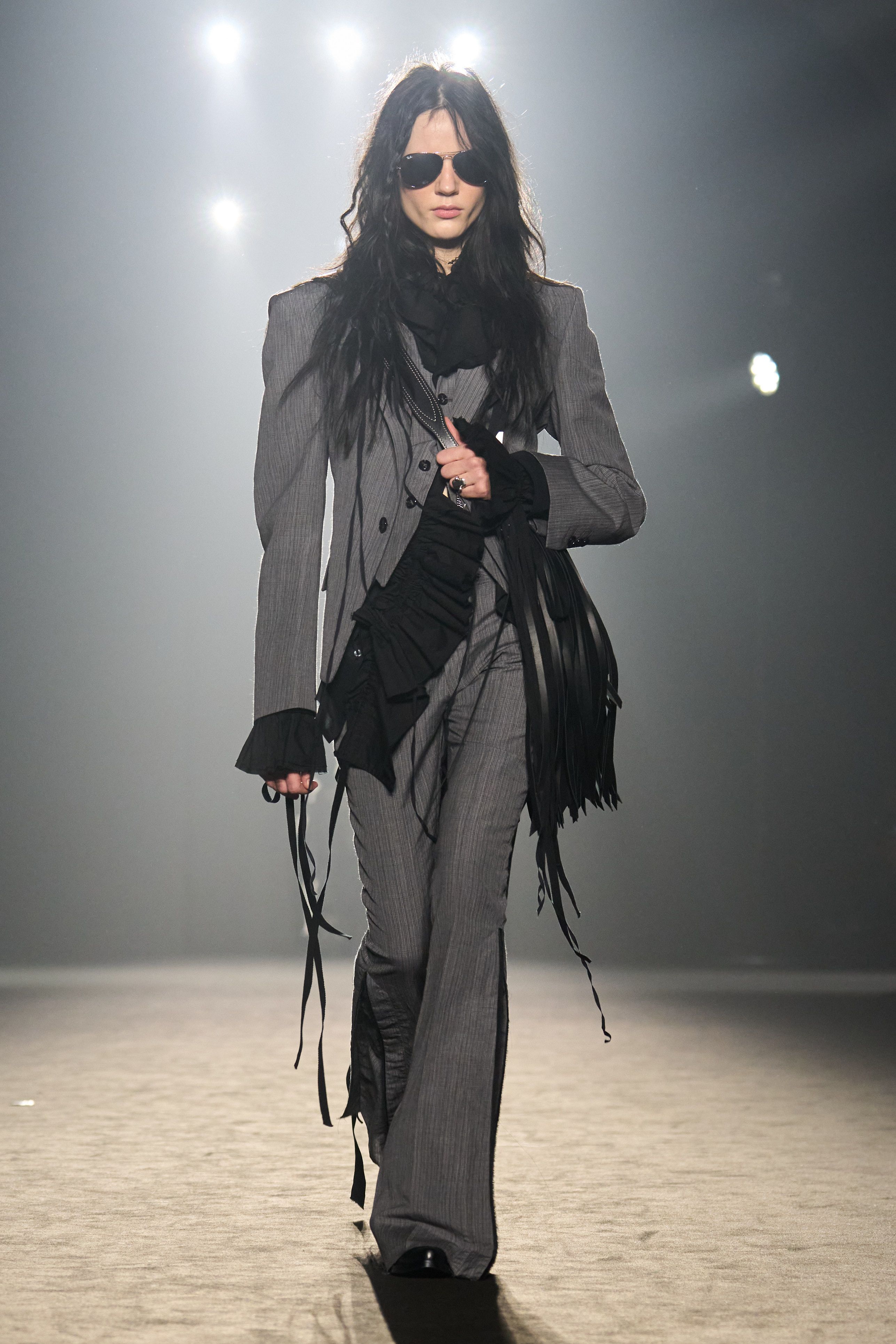 Ann Demeulemeester - アン・ドゥムルメステール ANN