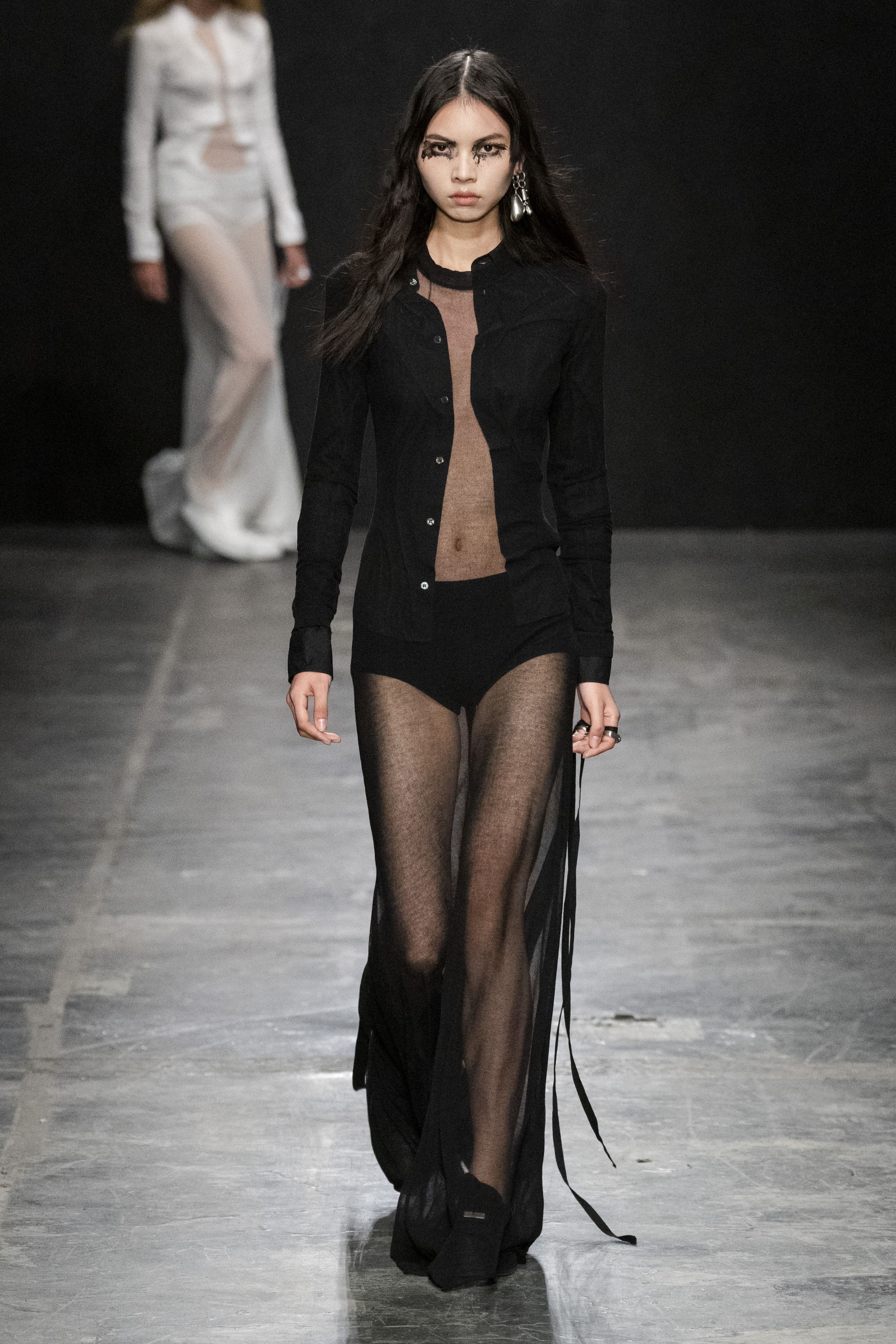アン ドゥムルメステール(ANN DEMEULEMEESTER)」2023春夏 アン ドゥムルメステール(ANN DEMEULEMEESTER)」2023春夏