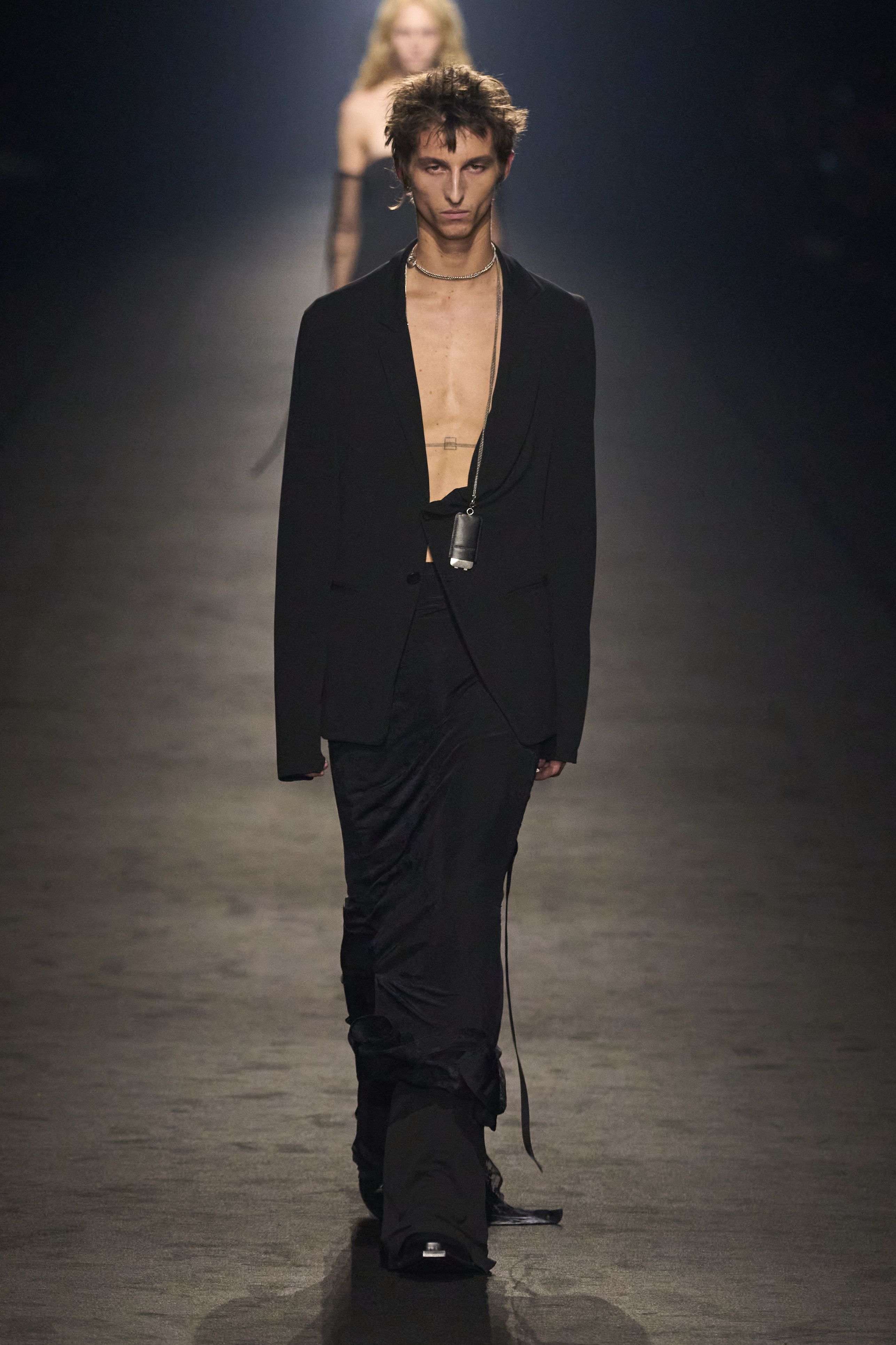 アン ドゥムルメステール(ANN DEMEULEMEESTER)2024春夏 アン ドゥムルメステール(ANN DEMEULEMEESTER)2024春夏