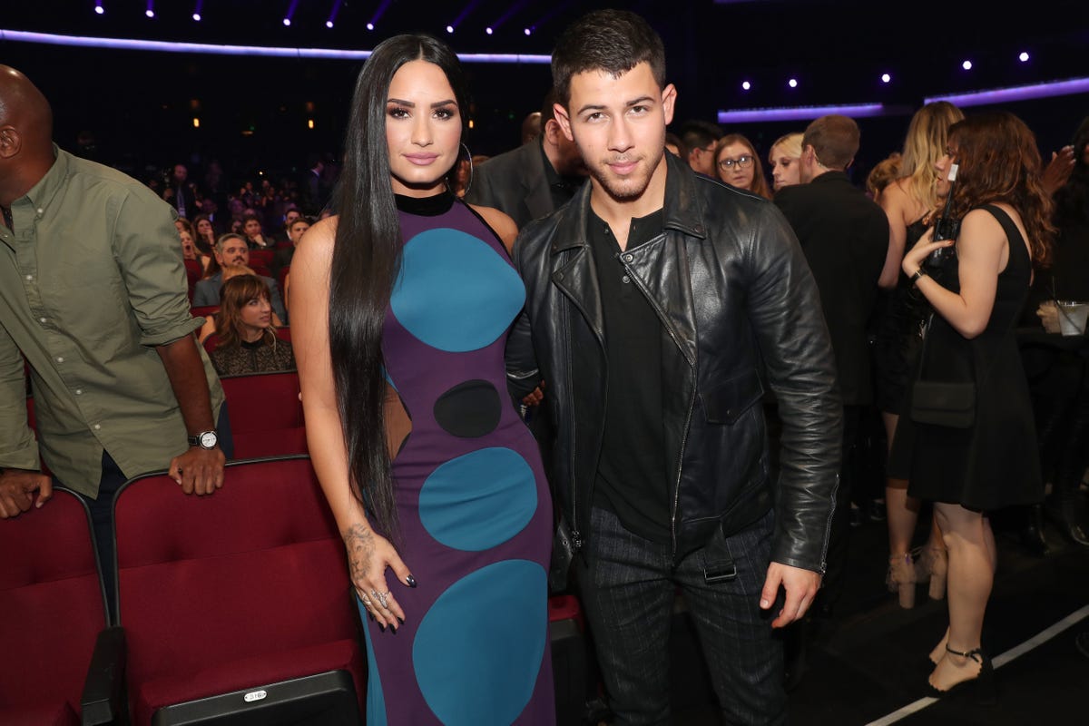 Demi Lovato is Sad She Wasn't Invited to Nick Jonas' Wedding to ...