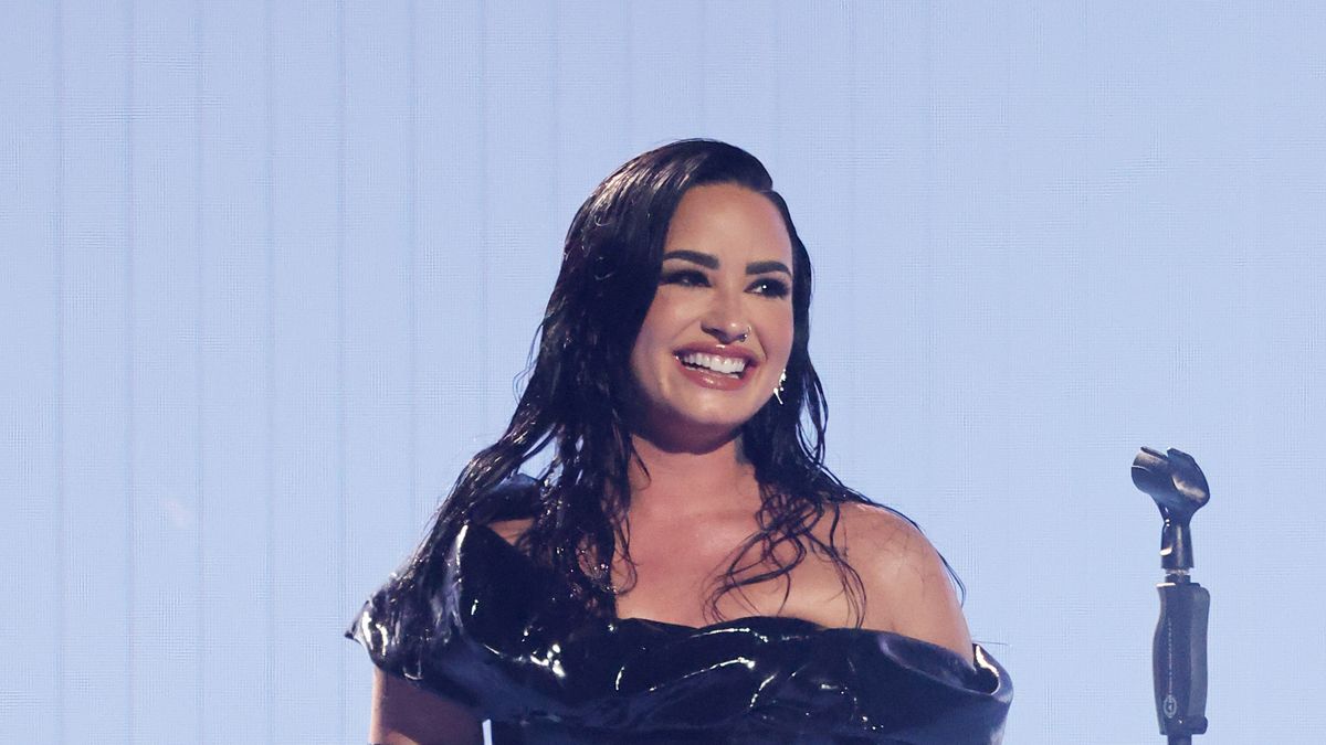 preview for Demi Lovato Talks Favorite Dishes, Poot, and the Rock Version of "Sorry Not Sorry"