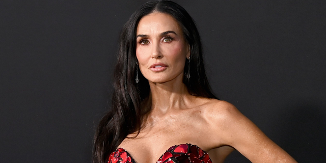 https://hips.hearstapps.com/hmg-prod/images/demi-moore-attends-the-los-angeles-premiere-of-the-news-photo-1727112245-66f30ada92e3d.png?crop=1.00xw:1.00xh;0,0&resize=640:*